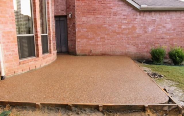 the Installation of Exposed Aggregate Concrete